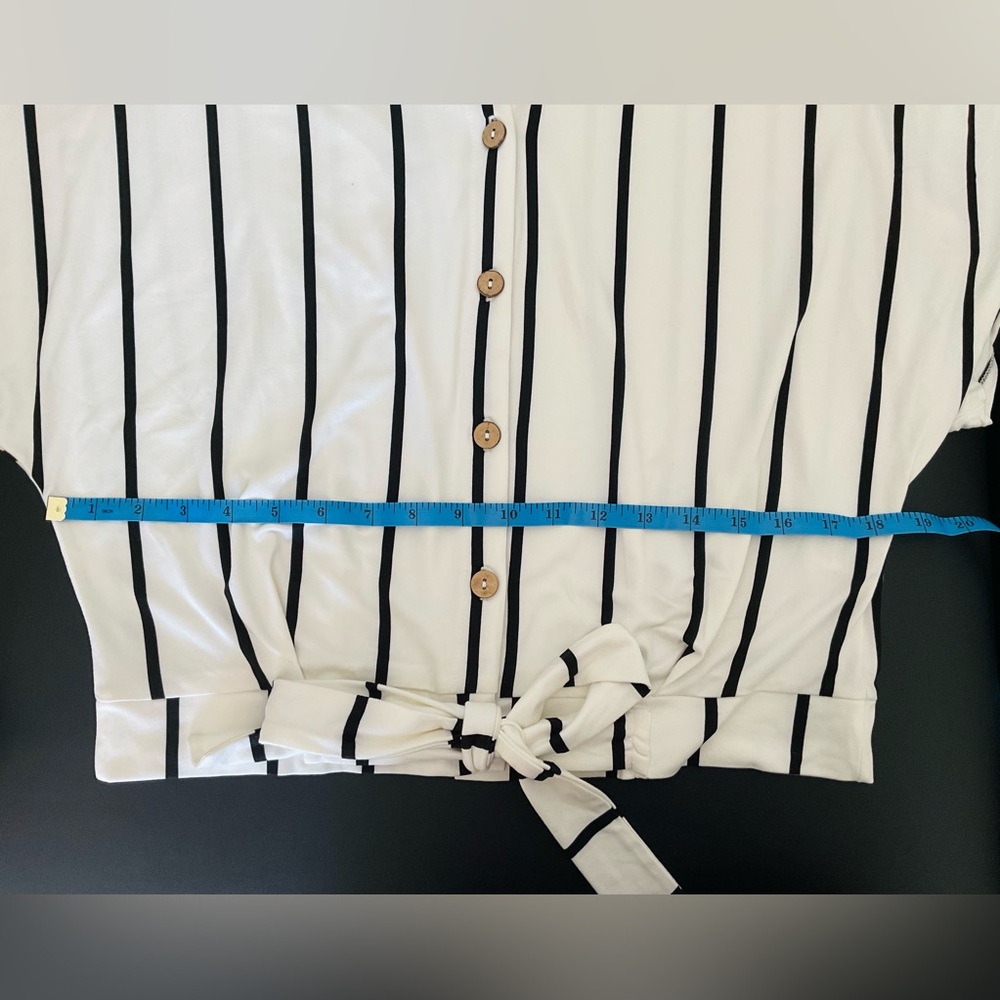 White Striped Cropped Top - Picture 6 of 9